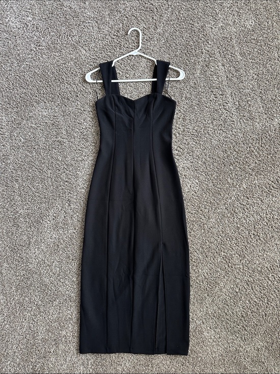 Abercrombie & Fitch Dresses & Skirts - Sleeveless Black Midi Dress with Wide Straps